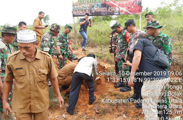 Sambut Hari Juang TNI AD Tahun 2019, Koramil Jajaran Kodim 0212/Tapsel Wilayah Paluta Gelar Karya Bakti Penghi