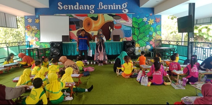 Tingkatkan Nilai Luhur Kebangsaan Usia Dini, PPWI Kab Magetan Gelar Lomba Mewarnai Bersama Sendang Bening