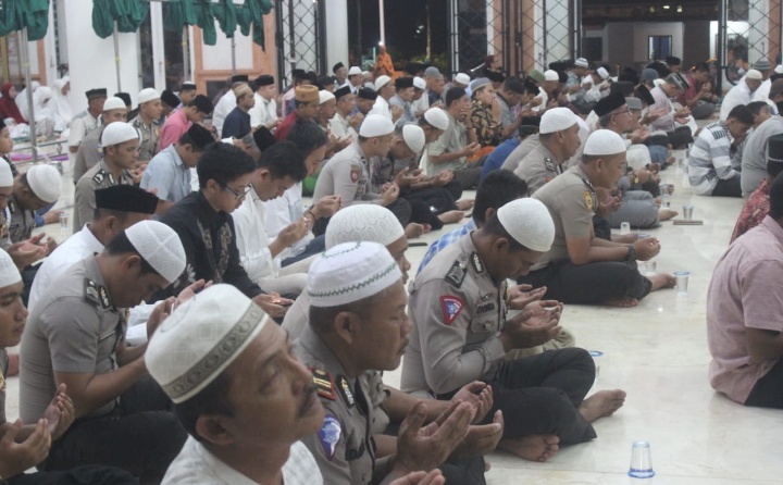 Mengenang 15 Tahun Tragedi Tsunami Aceh, Simeulue Lakukan Doa dan Zikir Bersama