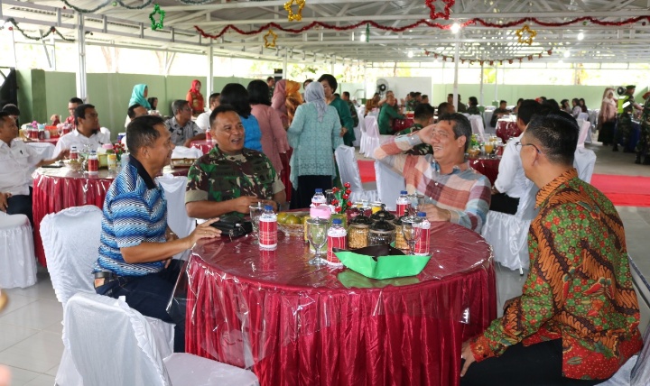 Danrem 022/Pantai Timur Hadiri Open House Dalam Rangka Natal di Rumdis Dandim 0207/Simalungun