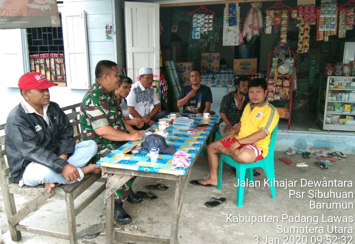 Waspada Cuaca Ekstrim, Babinsa 08/Barumun Himbau Warga Tingkatkan Kewaspadaan