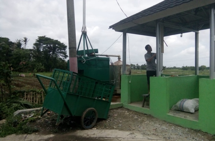 Atasi Persoalan Sampah, Kepala Desa Pangkat Sediakan Mesin Daur Ulang Sampah