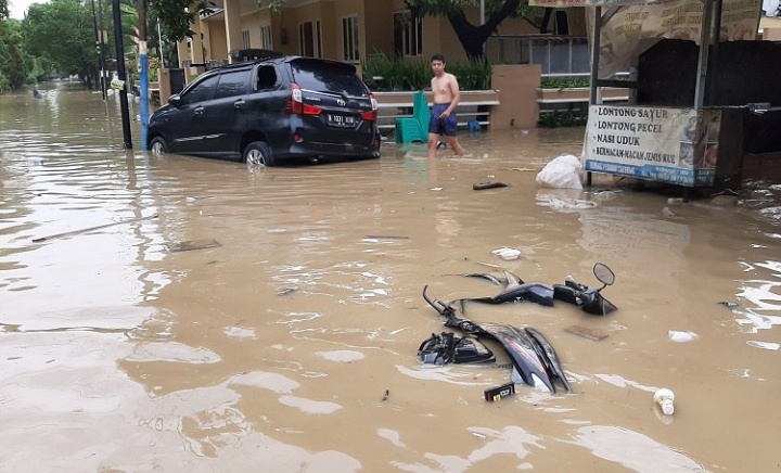 Pasca Banjir Genangan Mulai Surut, Jumlah Pengungsi Menurun