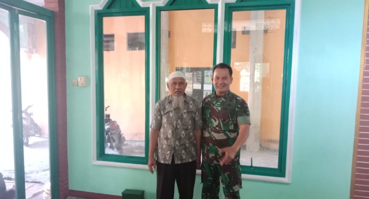 Pjs Danramil 04/Jebres Komsos Lewat Jalur Masjid