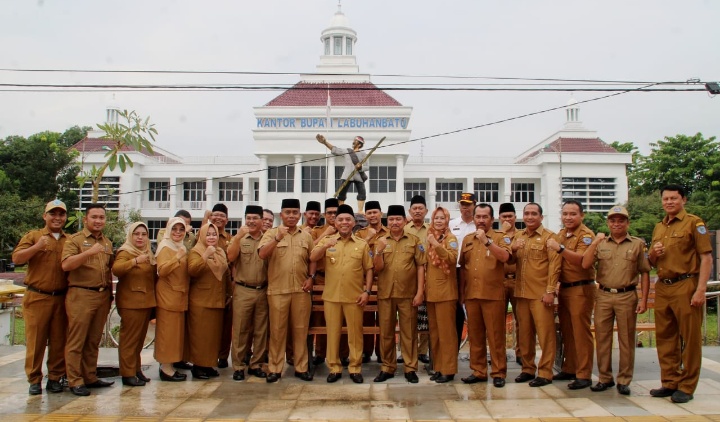 Bupati Labuhanbatu Gelar Apel Gabungan di Lingkungan Pemkab