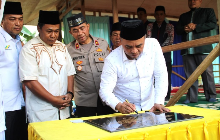 Bupati Labuhanbatu Resmikan Ponpes Tahfiz Qur’an