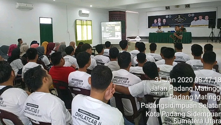 Jadi Narasumber, Pabung Paluta Berikan Materi Pancasila Kepada Peserta Diklatcab II BPC HIPMI Kota Padangsidim