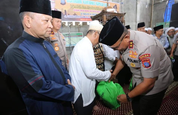 Kapolda Sumut Safari Jumat Barokah Bersama Pejabat Utama Ke Masjid Di Helvetia