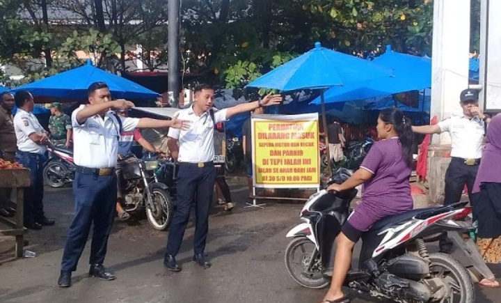 Kadisperindag Labuhanbatu Sosialisasikan Berdagang Tertib