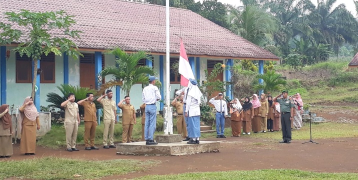 Ini Pesan Danramil 01/Batangtoru Kepada Siswa-Siswi SMKN 2 Batangtoru