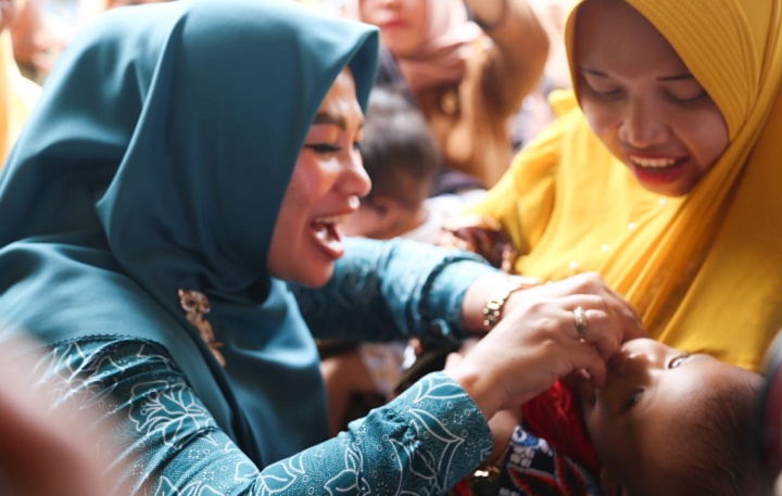 Ketua TP.PKK Labuhanbatu Berikan Materi Penyuluhan Kesehatan Ibu, Bayi Dan Anak