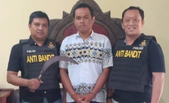 Usai Mabuk Pria Pria Ini Bacok Korbannya