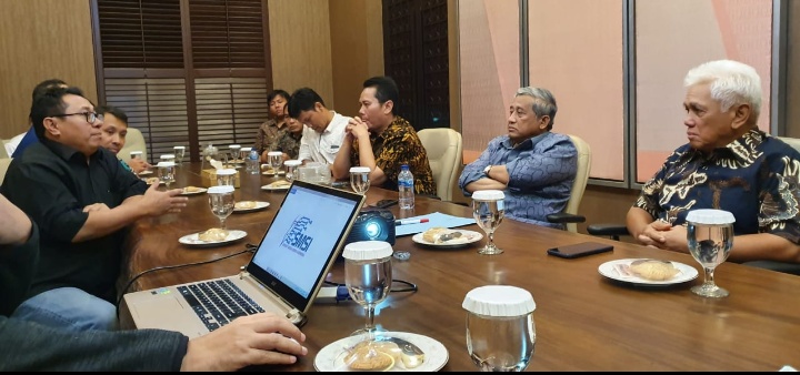 Dialog Ketua Dewan Pers dan Hatta Rajasa “Informasi Adalah Mencerdaskan Kehidupan Bangsa”