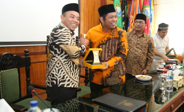 Bupati Labuhanbatu Tandatangani MOU Bersama UIN Sumatera Utara