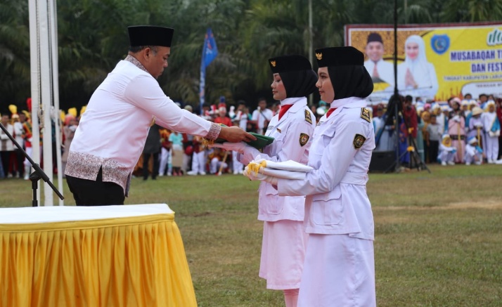 Upacara Pembukaan MTQH Ke-49 dan FSQ Ke-34 Kabupaten Labuhanbatu di Gelar