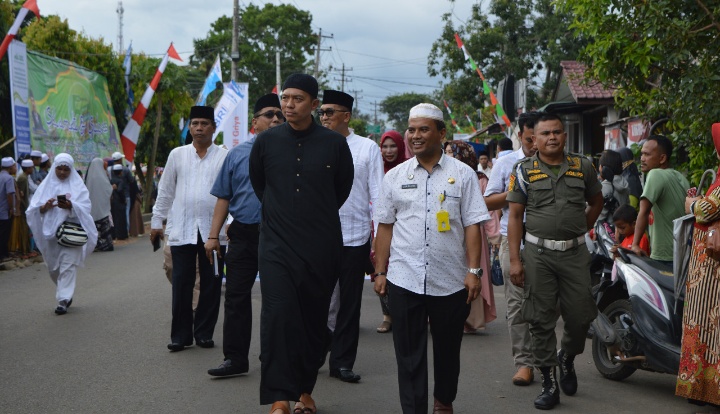 Dandim 0212/Tapsel Lepas Pawai Taaruf MTQ XIX Tingkat Kota Padangsidimpuan