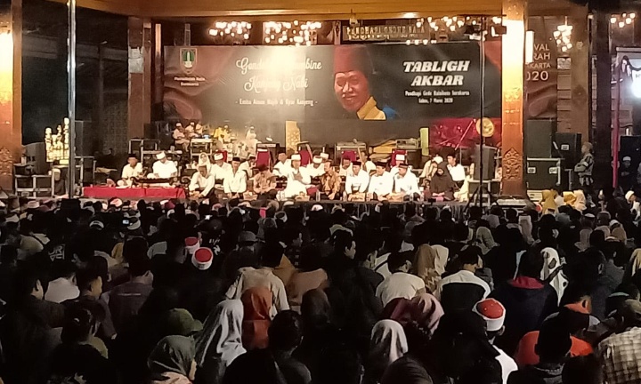 Dandim Solo Hadiri Tabligh Akbar Bersama Cak Nun