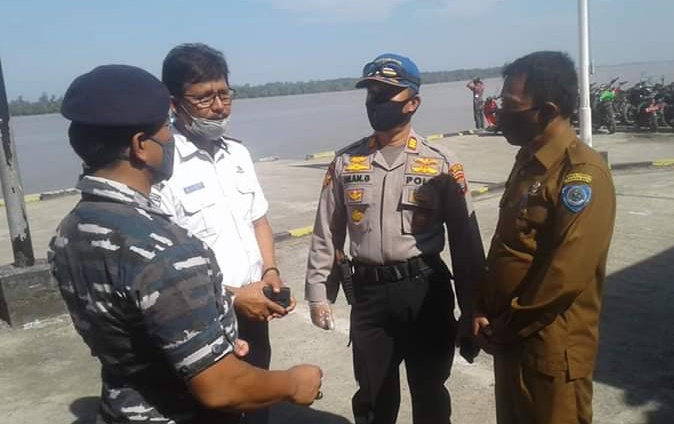 Cegah Corona, KUPP Tanjung Serang Elang Semprotkan Desinfektan