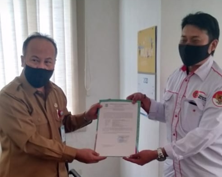 Swadaya Para Kader IHB Sumbang Masker dan Sanitizer Untuk Masyarakat