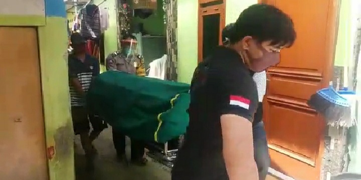 Seorang Pria  Tewas di Dalam Kontrakan di Desa Sukadamai