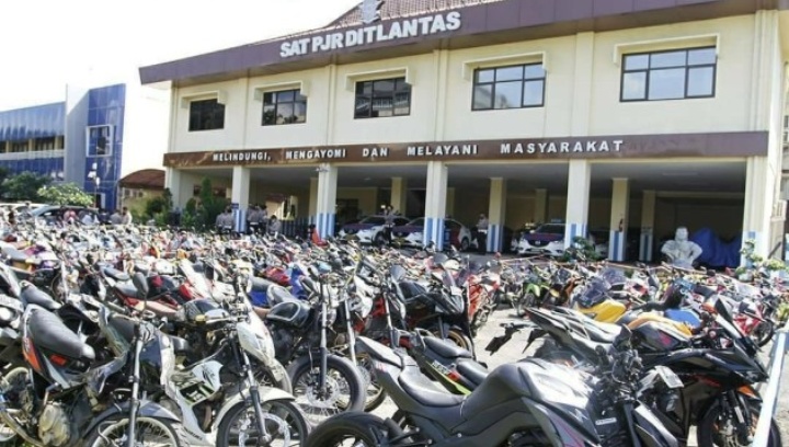 Ratusan Sepeda Motor Disita Polda Jatim, Begini Syarat Pengambilannya