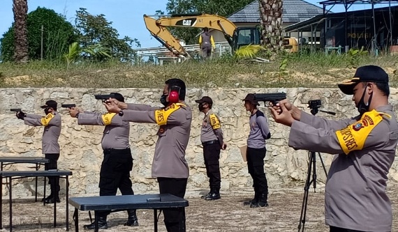 Sambut Hari Bhayangkara ke-74, Polres Bangka Barat Gelar Lomba Menembak di Lapangan Tembak Polres Bangka Barat