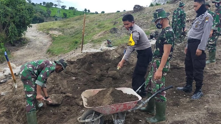 TNI-POLRI Bersinergi Sukseskan TMMD Ke-108 Kodim Jeneponto