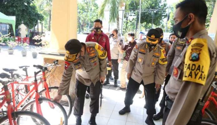 Kapolda Jatim Sidak Ke Mapolsek di Surabaya