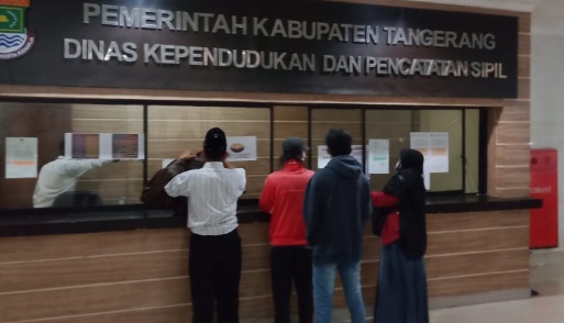 Sudah Satu Tahun Warga Perumahan Guru PKGC desa Pasanggrahan Solear Menanti E-KTP