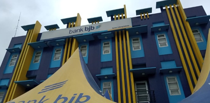 Dugaan Penyogokan Kades Pasanggrahan Kepada Bank bjb, Pihak Bank Seakan Berkelit Tak Mau Dikonfirmasi