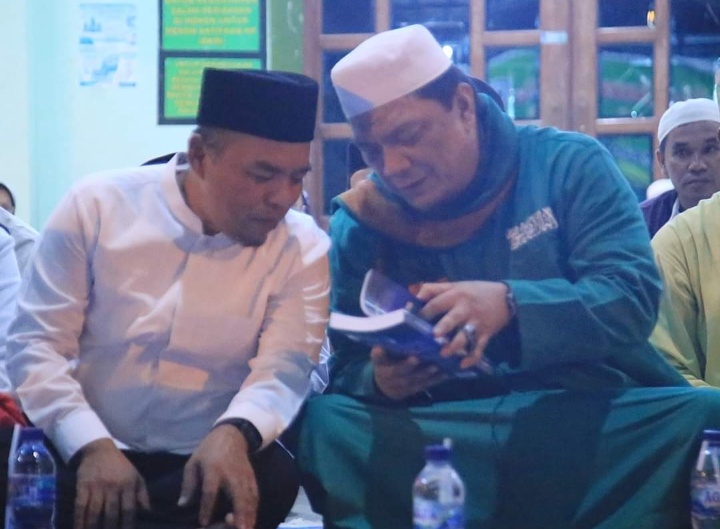 Berdampingan Dengan Ribuan Umat Muslim, Bupati Labuhanbatu Ikuti Kajian Akbar Bersama Ustadz Yahya Waloni