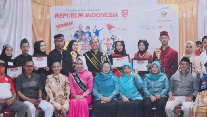 Lomba Mojang Jajaka Desa Cihideung Udik Dijuri Oleh Juara Beauty dan Artis Ojeg Pengkolan