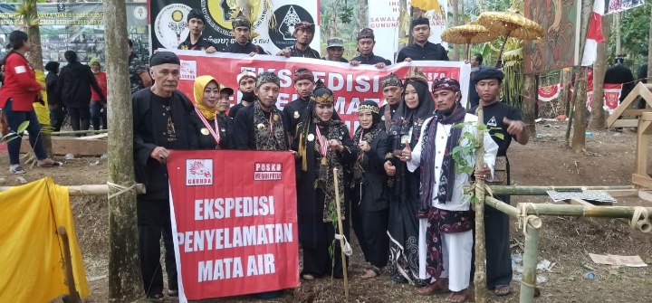 Ully Sigar Rusady Hadiri Giat Sawala Adat Budaya Kasundaan di Gunung Sanghyang