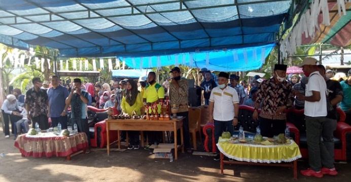 154 Kepada Keluarga Desa Bandar Tinggi Terima Bantuan BLT-DD Tahap Lima