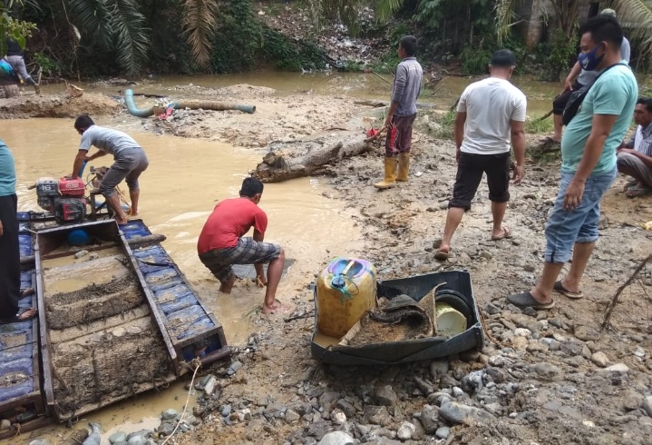 Satu Orang Tewas Tenggelam dan Tertimbun Pasir di Lokasi Penambangan Emas Ilegal