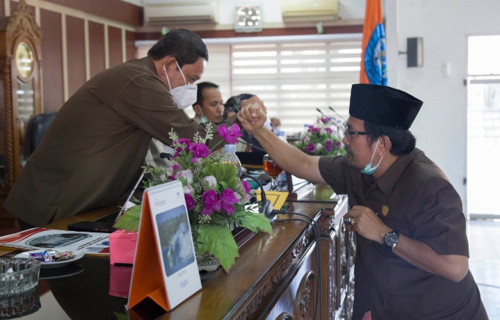 DPRD Kabupaten Labuhanbatu Menyetujui Rancangan Peraturan Daerah Tentang Perubahan APBD Kabupaten Labuhanbatu 