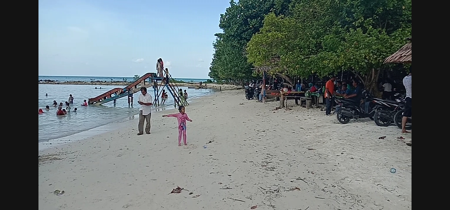 Keindahan Wisata Pantai Ujung Balla Desa Pulau Bangkalak.