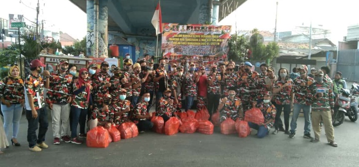 Geliat Ramadhan Ormas LMPI ( Laskar Merah Putih Indonesia) Bagi – Bagikan Takjil