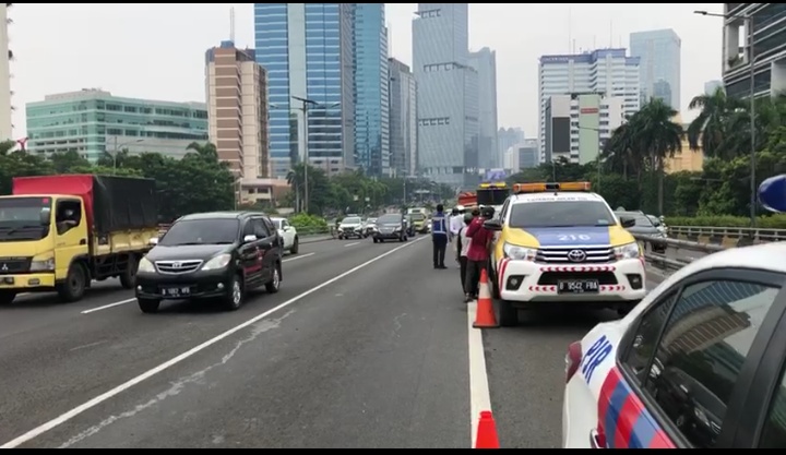 Ada Kecelakaan di Km 05+800 Ruas Tol Dalam Kota Arah Cawang, Jasa Marga Lakukan Pengalihan Lalu Lintas