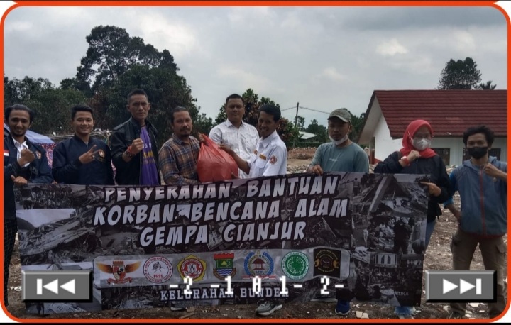 Peduli Cianjur, Ormas Pemuda Pancasila dan BPPKB bersama Aparatur Kelurahan Bunder Berikan Bantuan Untuk Korba