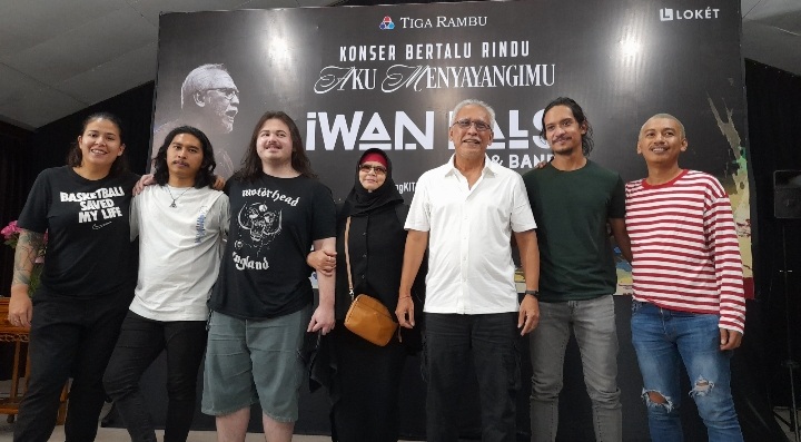 Konser Iwan Fals Bertajuk Bertalu Rindu ‘Aku Menyayangimu’, Iwan Fals Bawakan 16 Lagu