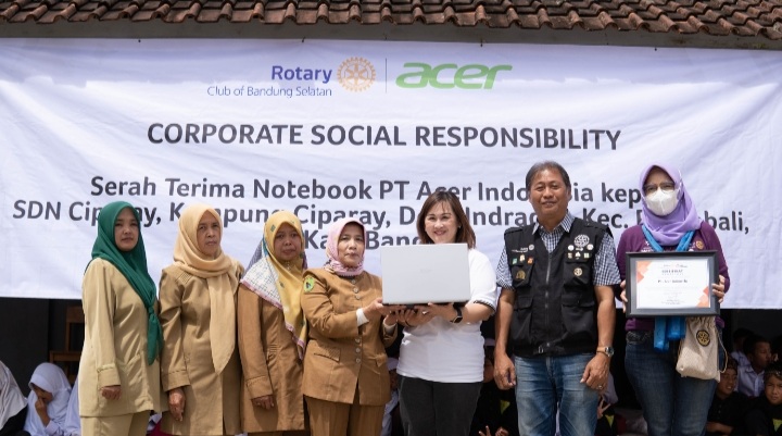 Perkuat Akselerasi Pembelajaran Berbasis Teknologi Informasi dan Komunikasi, Acer Beri Bantuan Laptop Kepada S